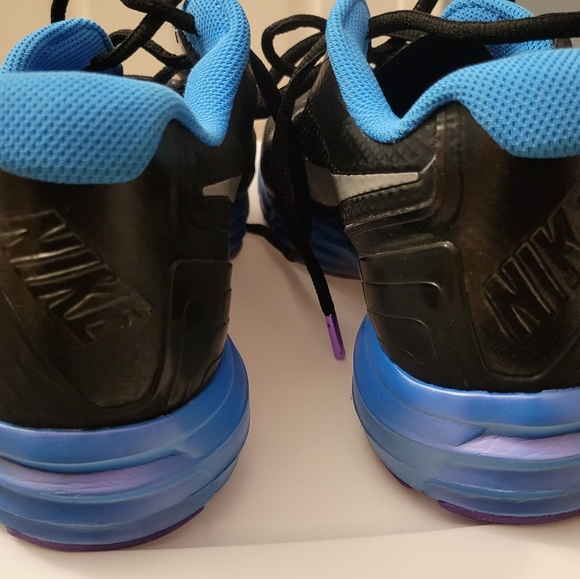 Nike + - Picture 3 of 5